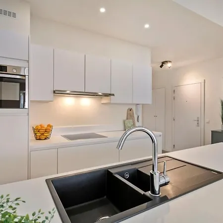 Spacious Apt Near The Beach In The Heart Of The Lively City Center 公寓